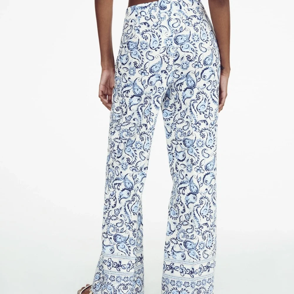 ZARA Linen Straight cut printed pants